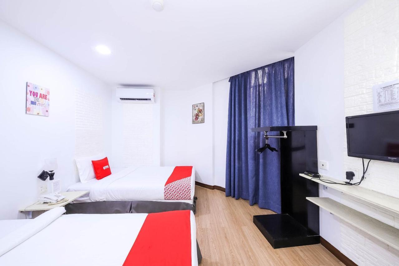 Oyo 43963 T Signature Hotel Petaling Jaya Dış mekan fotoğraf