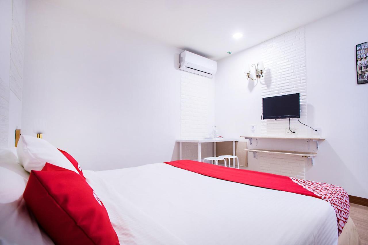 Oyo 43963 T Signature Hotel Petaling Jaya Dış mekan fotoğraf