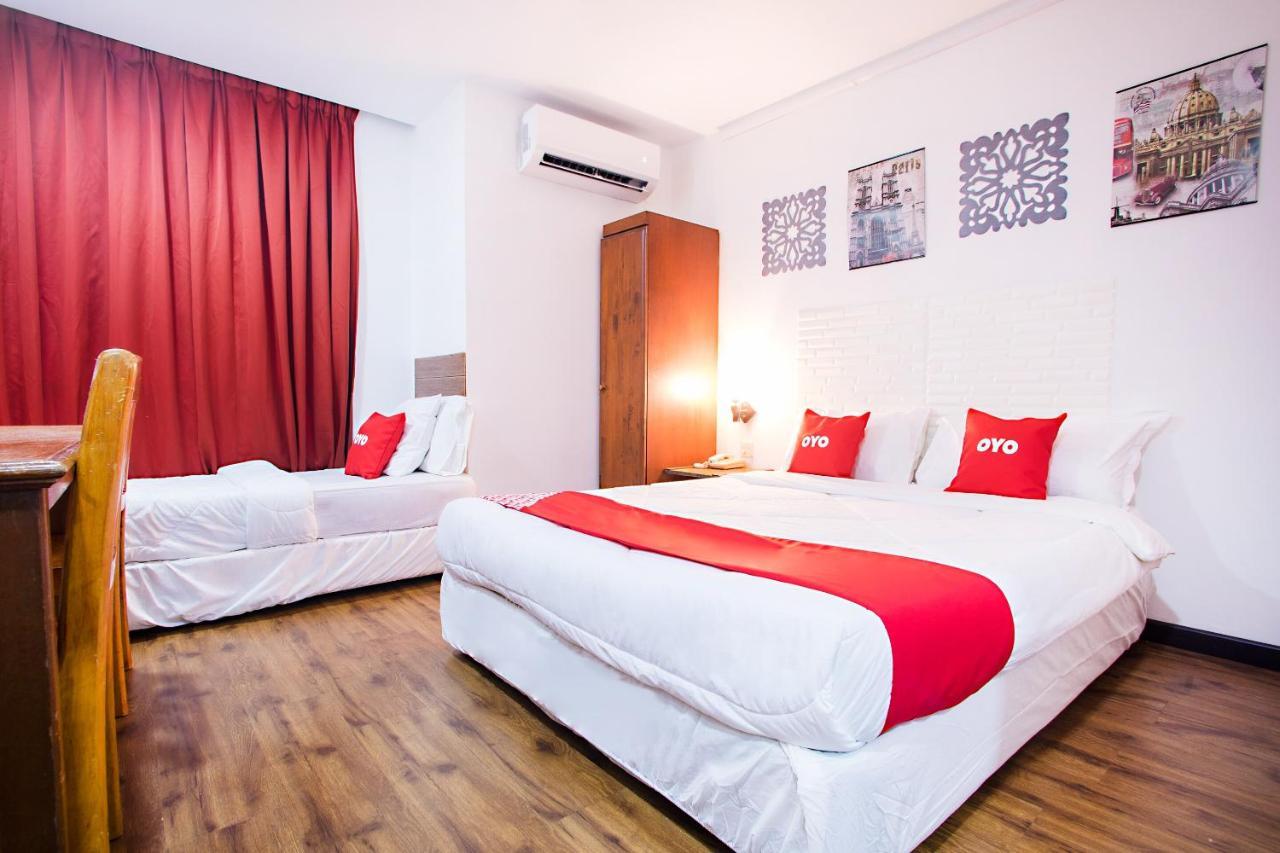 Oyo 43963 T Signature Hotel Petaling Jaya Dış mekan fotoğraf