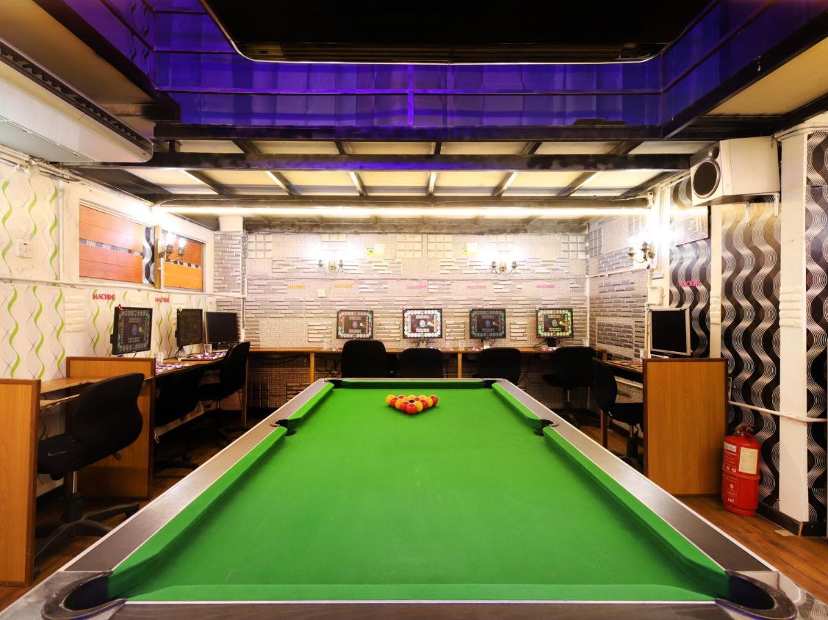 Oyo 43963 T Signature Hotel Petaling Jaya Dış mekan fotoğraf